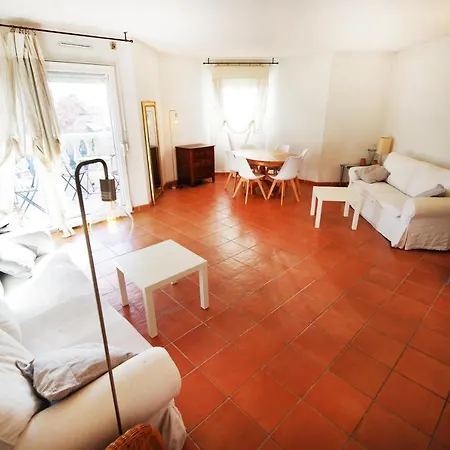 Domes Seaside Piscine, Free Parking, Airport Tramway Апартаменты